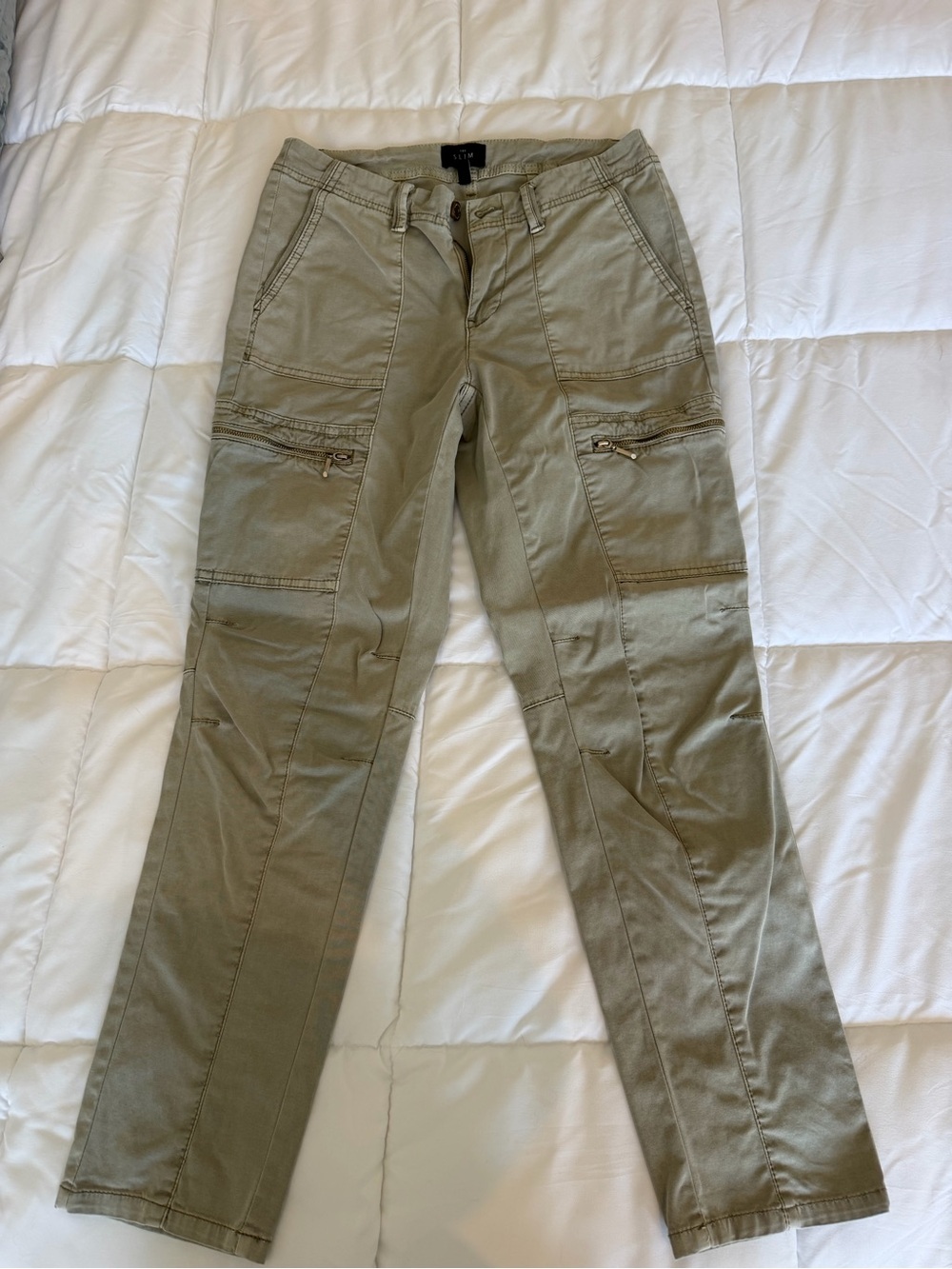 White House Black Market Olive Green Cropped Cargo Pants